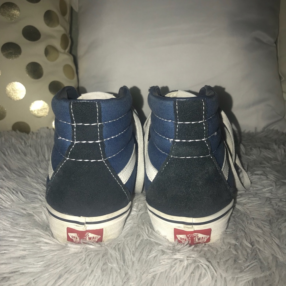 Vans - Picture 3 of 3